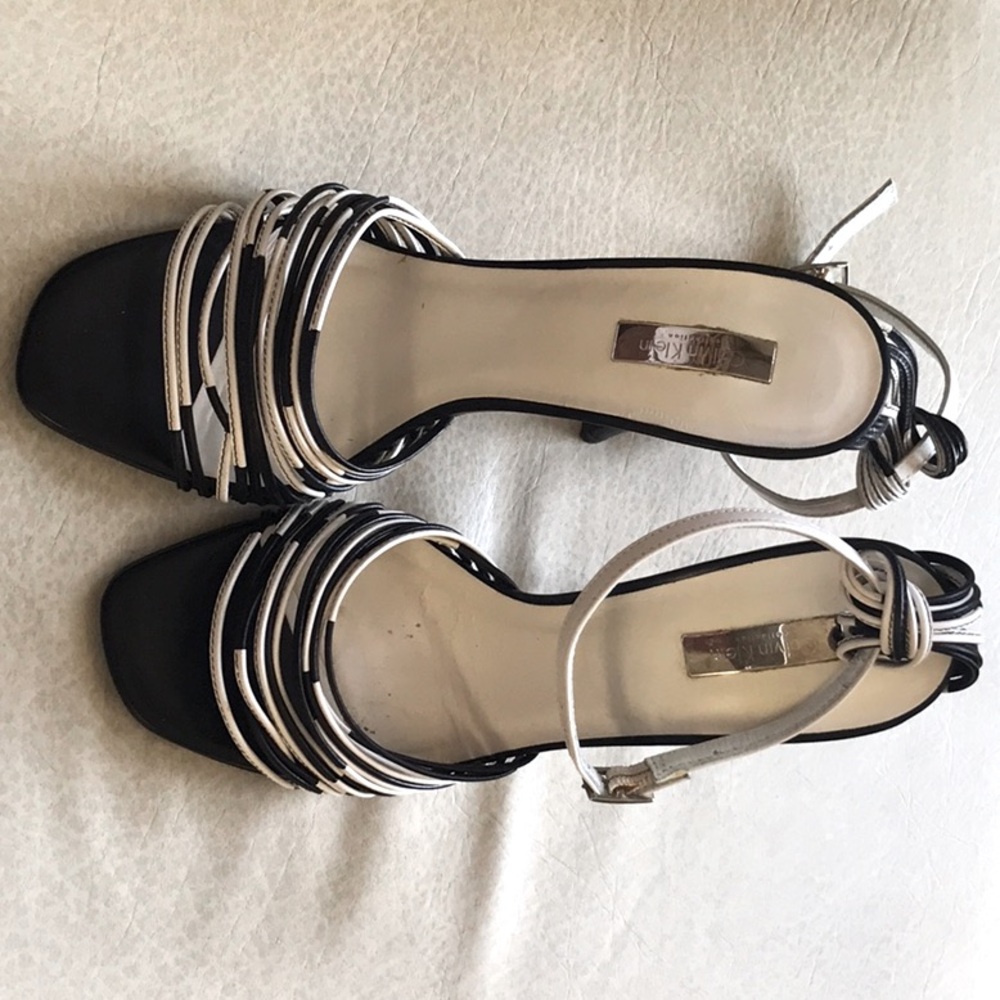 Calvin Klein Collection made in Italy leather sandals size 6 white and black.